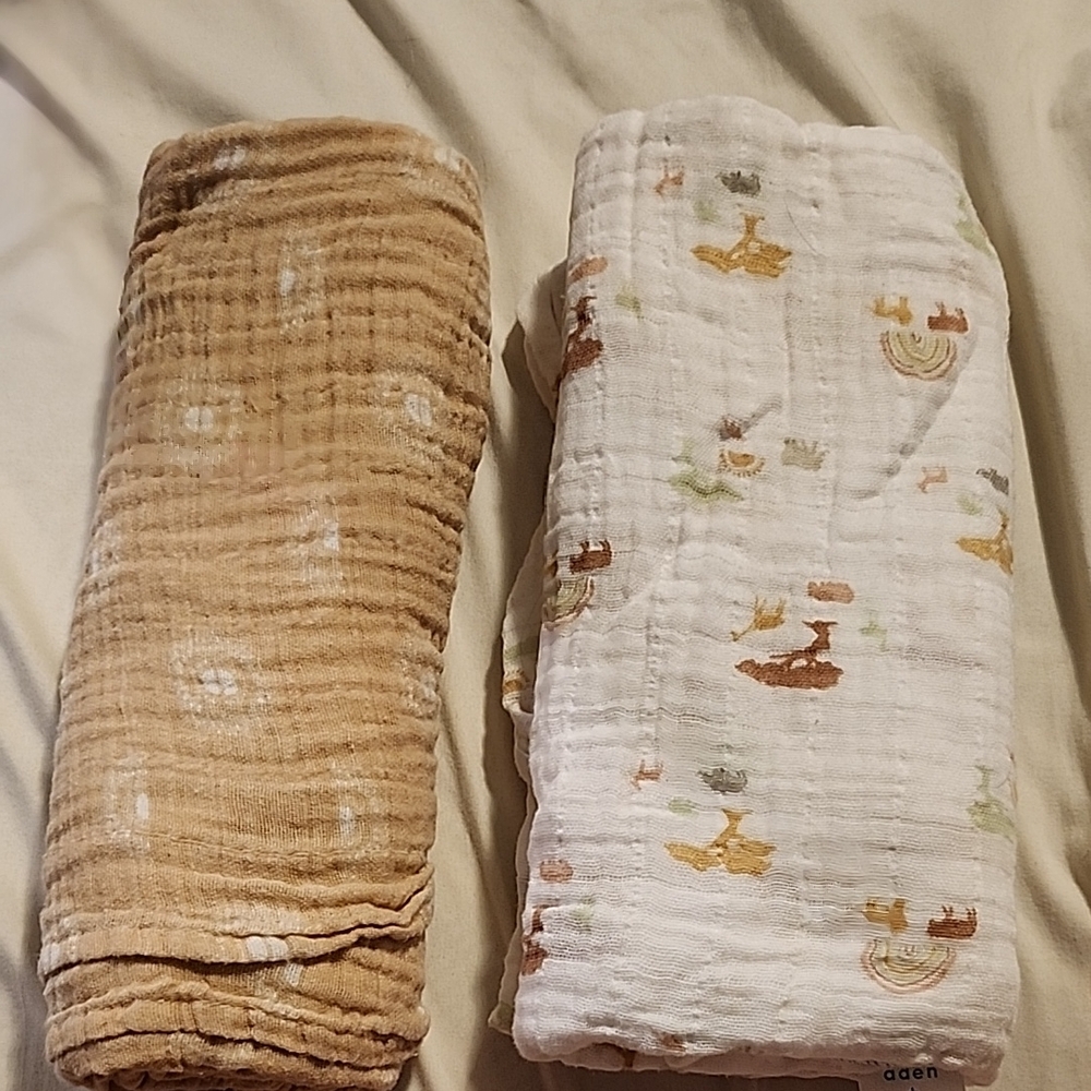 aden + anais Tan and White Muslin Swaddles